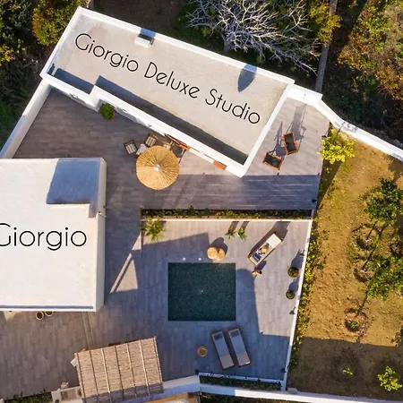 Giorgio Deluxe *