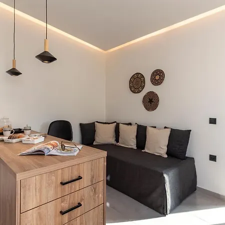 Giorgio Deluxe * Kattavía